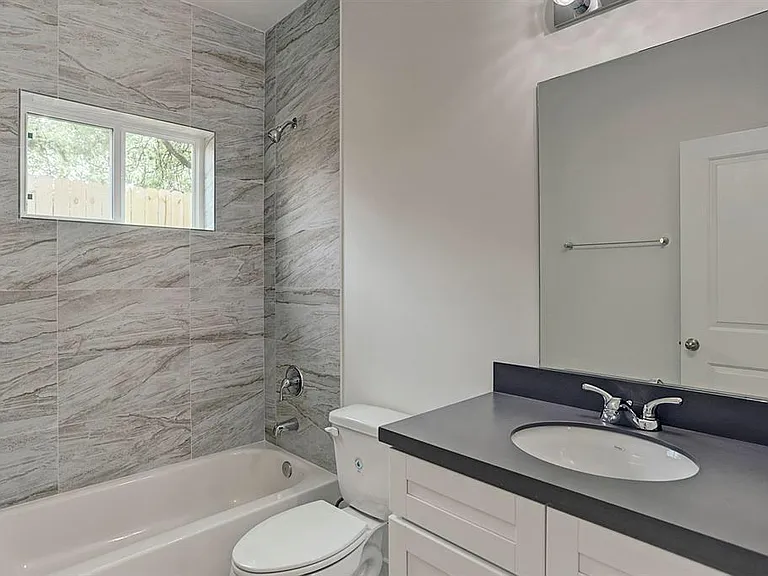 6712 Cohn St — Photo 8