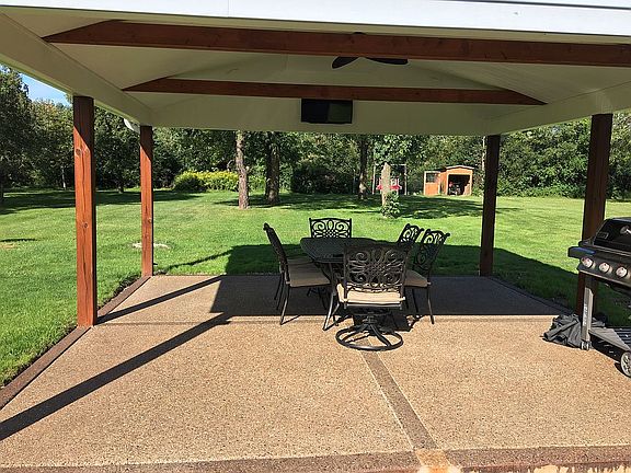 2nd image of 56 Hessland Ct