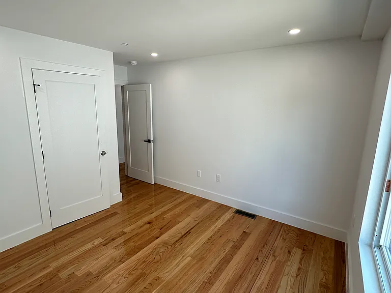 2219 Seymour Ave #1 — Photo 3