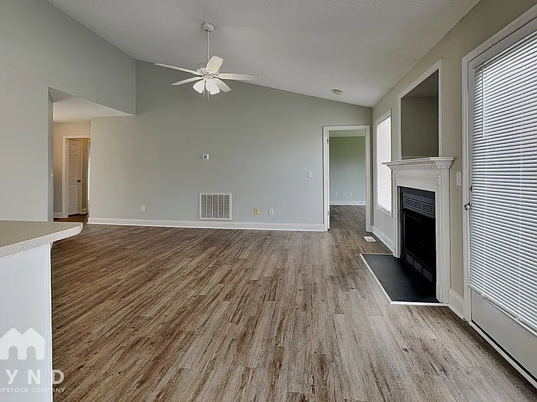 54 Pedernales Dr — Photo 7