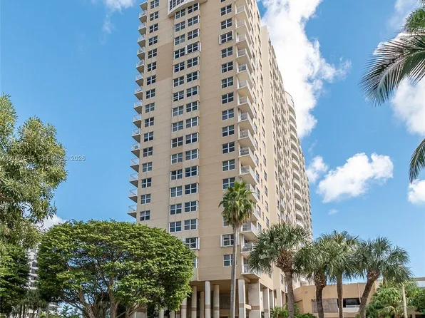 770 Claughton Island Dr APT 1905, Miami, FL 33131