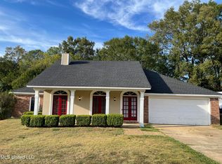 1018 N Azalea Dr, Madison, MS 39110