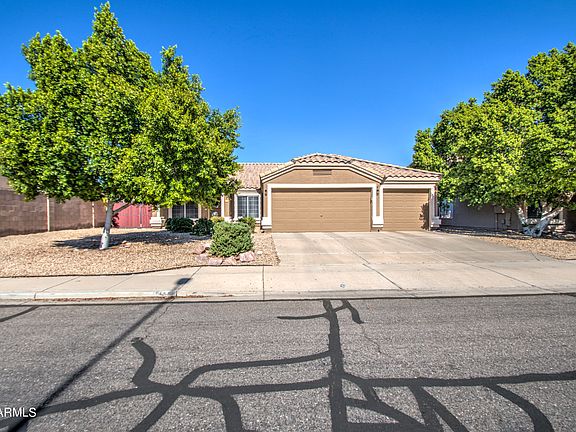 2nd image of 10608 E CARMEL Avenue