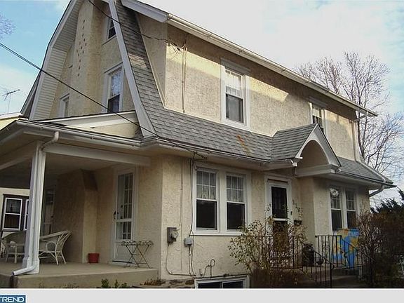 2nd image of 119 Hastings Ave