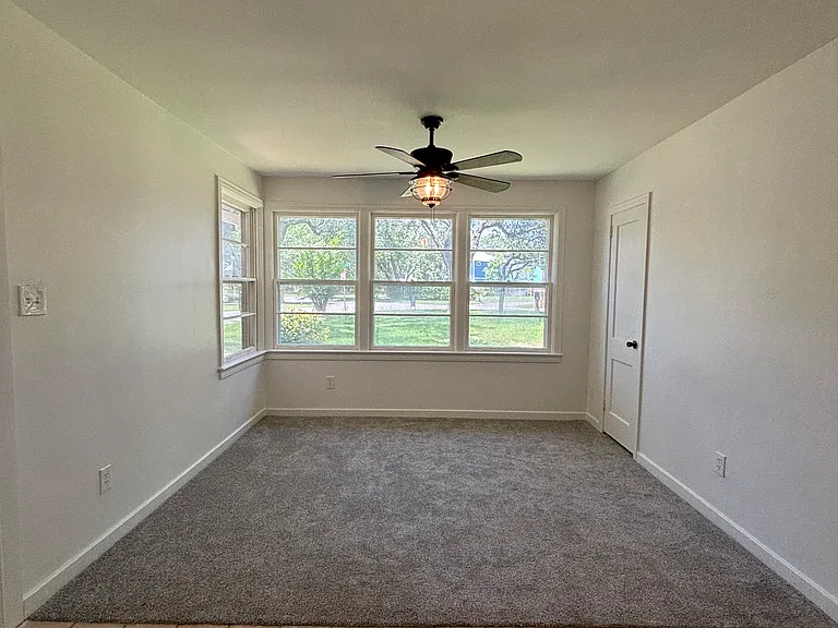 14 Bay Dr NE — Photo 8