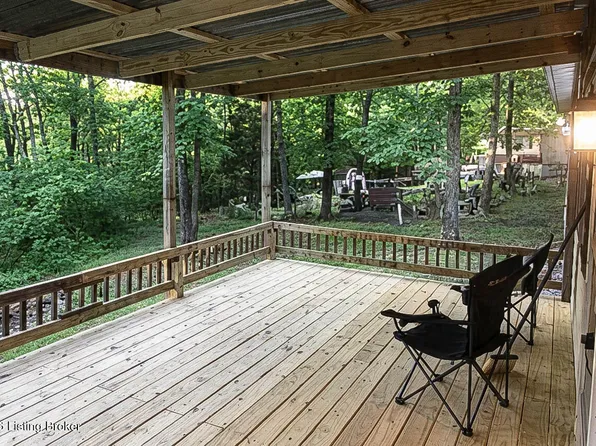 105 Tulip Ln, Mammoth Cave, KY 42259