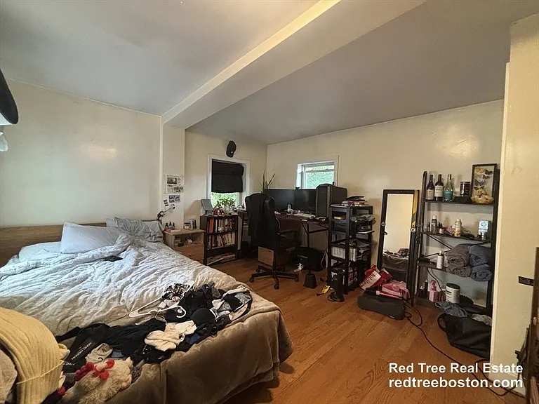 375 Prospect St — Photo 5