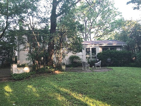 4th image of 1235 Eaton Ct