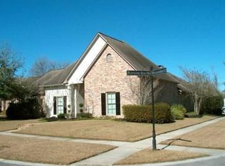 13347 N Plantation Ridge Ct, Baton Rouge, LA 70810