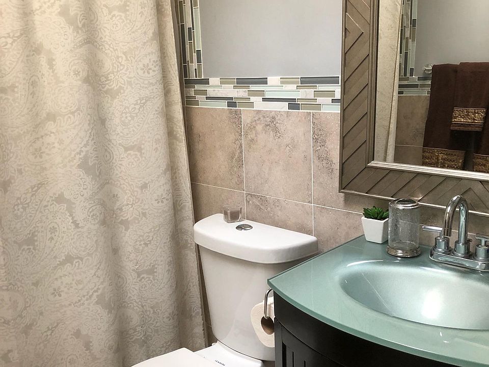 2nd Bathroom
