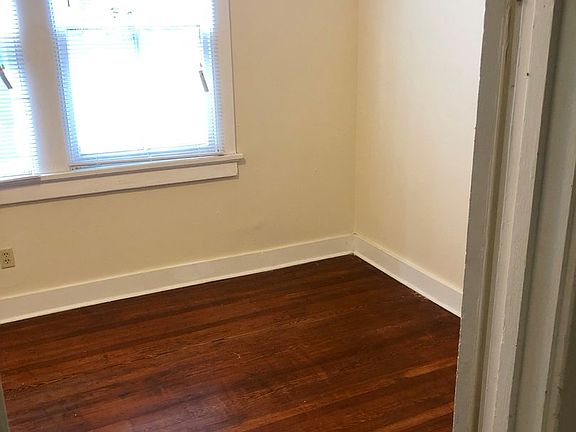 5th image of 3417-19 Milan St #3419