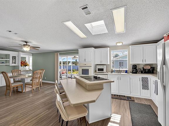 5th image of 439 Loma Linda