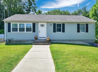 91 Mill St, Agawam, MA 01001