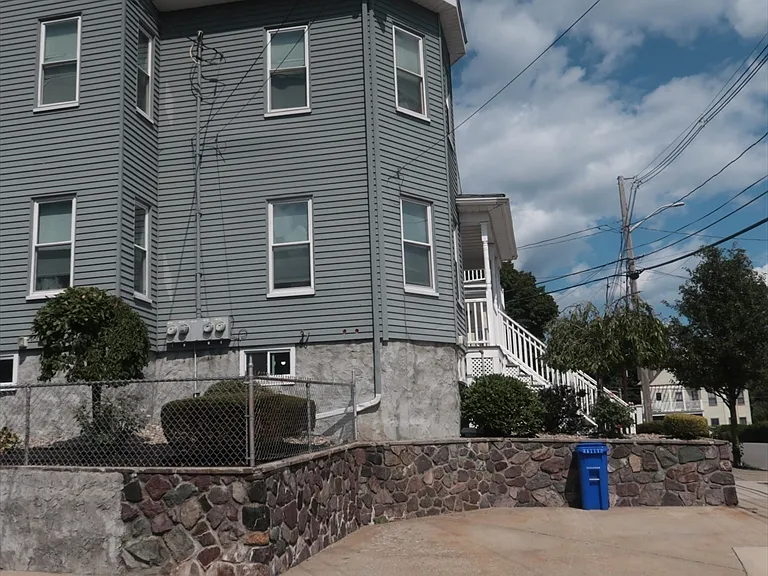 45 Glenwood St #3 — Photo 34
