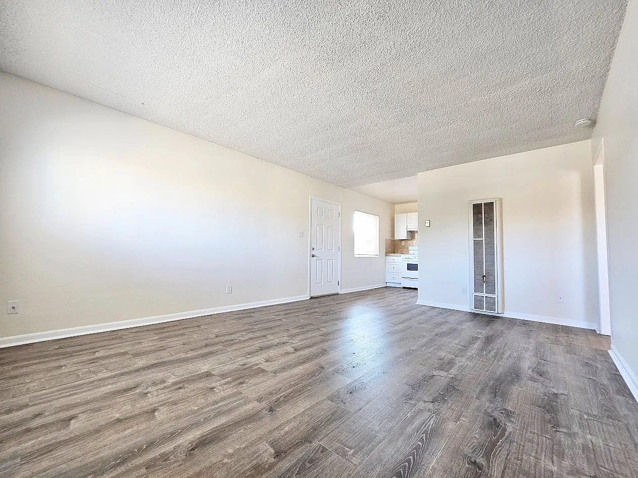 2 bed, 848 sqft, $2,295 — Photo 4