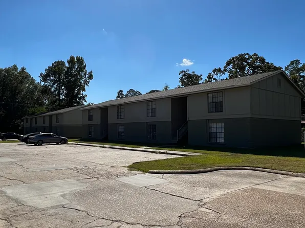 1903 Jean St APT 2, Leesville, LA 71446