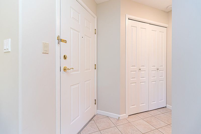 Victoria Apartment for rent - 2 Bedrooms — photo 34