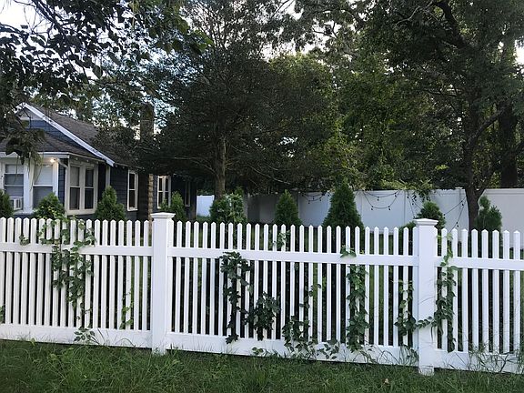 3rd image of 25 Pine St