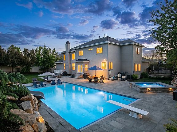 2nd image of 12493 Deer Canyon Ln