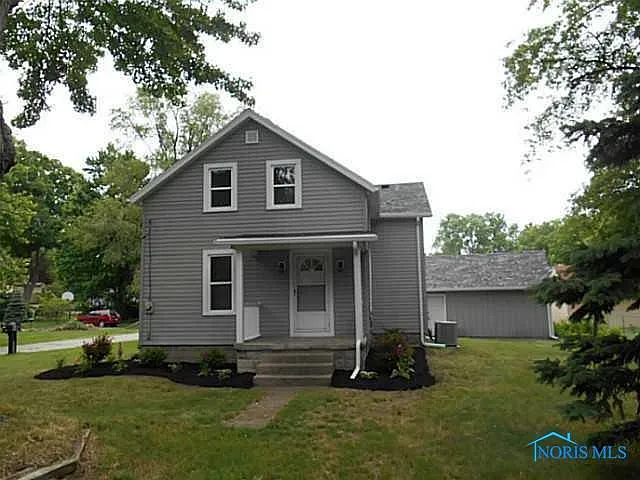 7123 Almaine Dr photo 1