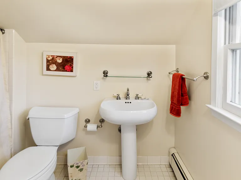 5 Peconic Bay Ave — Photo 14