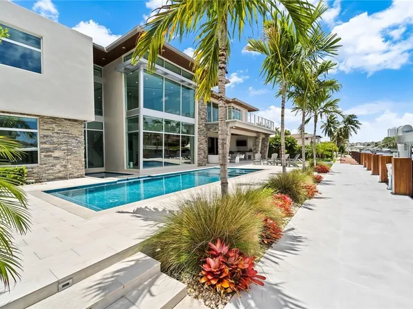 2340 SE 8th Street, Pompano Beach, FL 33062