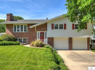 12508 Poppleton Ave, Omaha, NE 68144