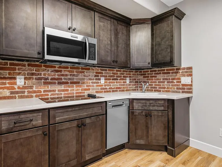 147 S K St #202 — Photo 5