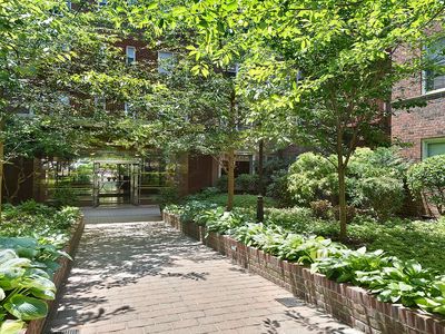 79-10 34th Ave #4C, Queens, NY, 11372