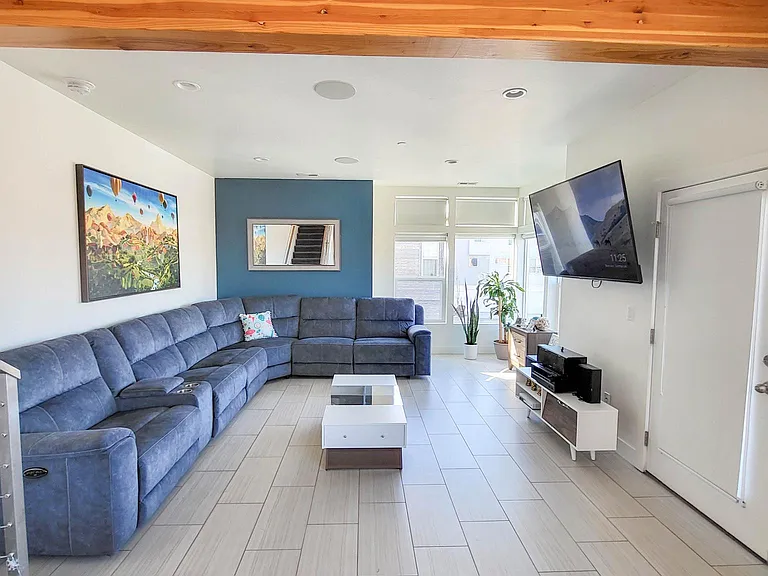 7699 S Navarro View Ct — Photo 3