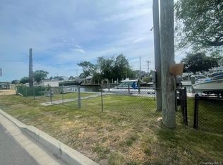 Boat Berth Riviera Dr E, Lindenhurst, NY 11757