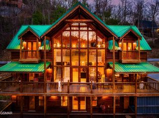 1167 Upper Alpine Way, Gatlinburg, TN 37738