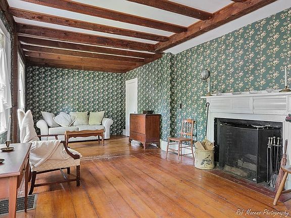 2nd image of 6 Grove St