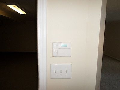 5th image of 2482 Temple View Dr