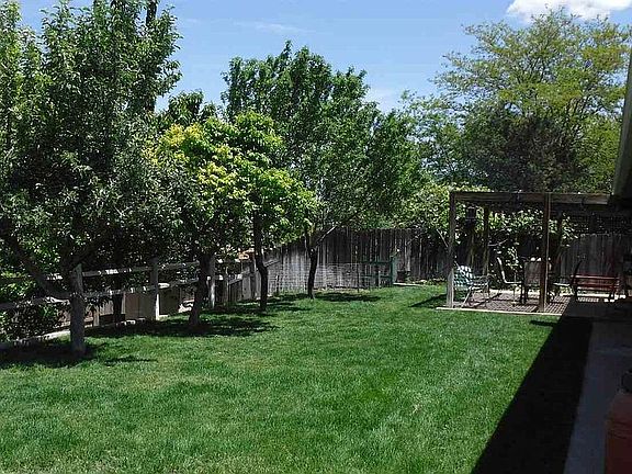 3rd image of 5027 Snowy Mountain Dr