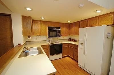 5th image of 11700 Stendall Dr N