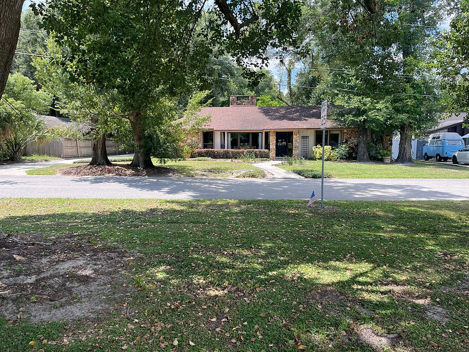 View from Rolling Hills Golf Course, which has been closed, and is now open space. So no houses across the street.