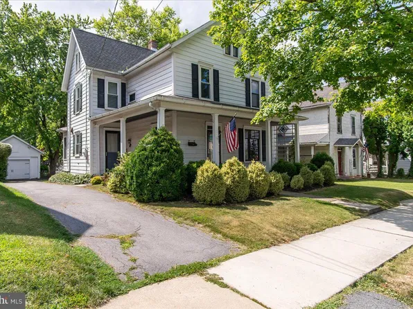 44 Church St, Mercersburg, PA 17236