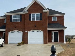 2105 Remington Ct #B, Greenville, NC 27834