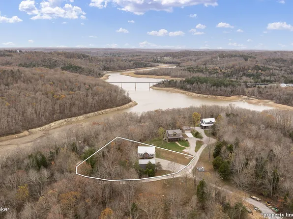 599 Mallard Pointe Rd, Clarkson, KY 42726