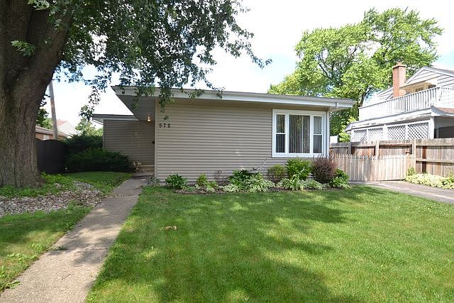 1st image of 572 S Lewis Ave