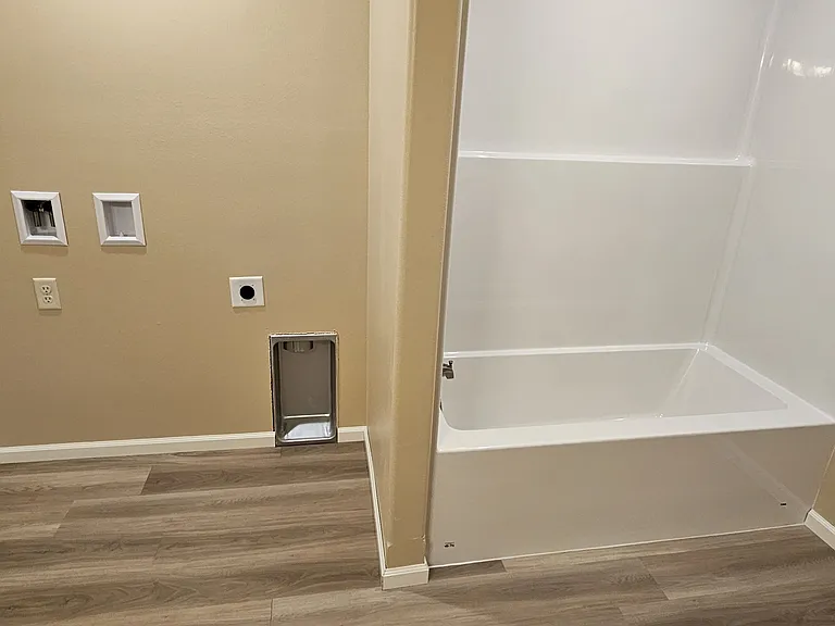 443 Neel St #304 — Photo 9