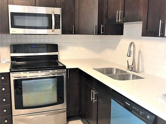 4th image of 8250 Byron Ave APT 403