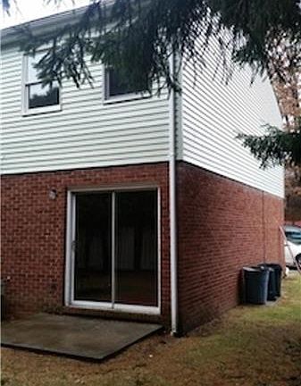 2nd image of 513 Center Ave