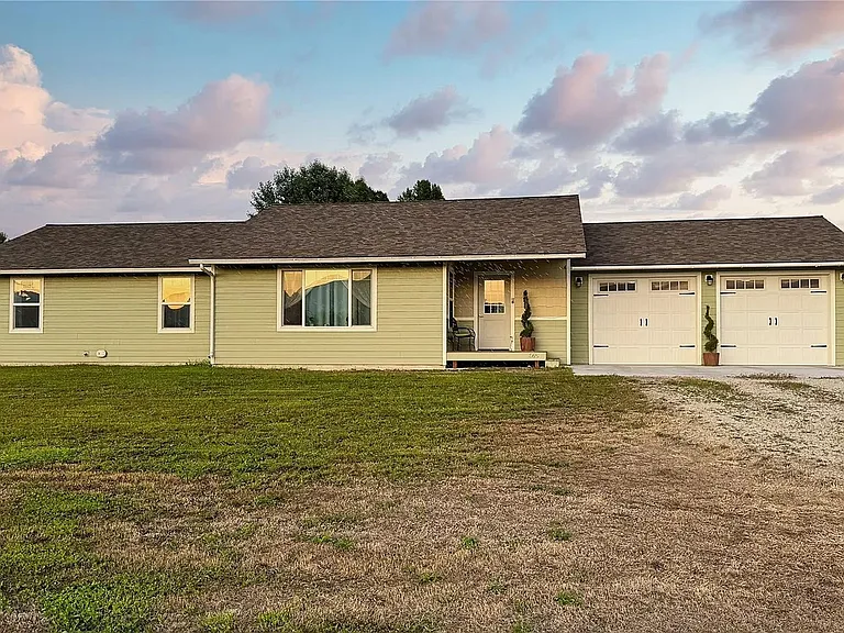 668 Winding Creek Trl — Photo 1