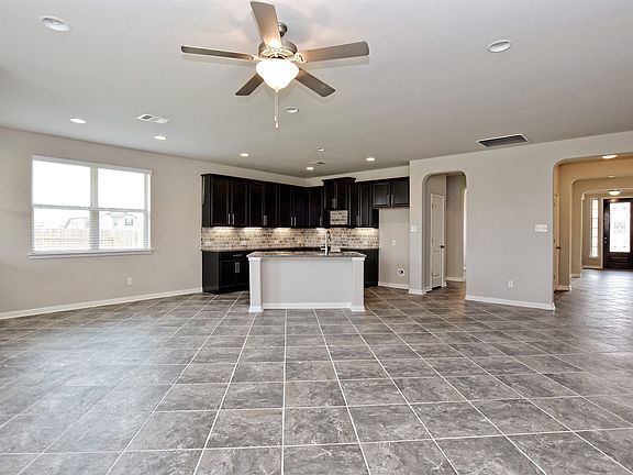 Modern Open-concept Living Spaces