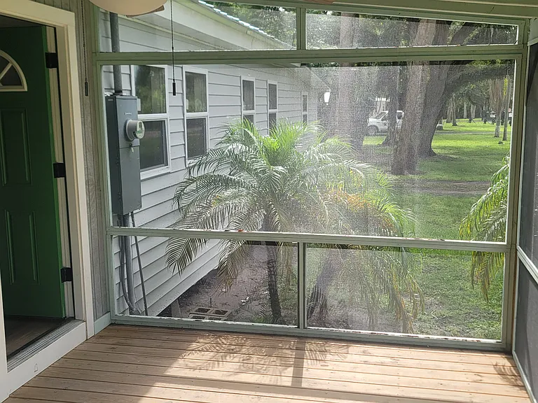 1023 Shady Acres Ln — Photo 17