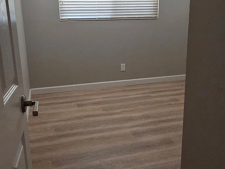 2012 Crandall Dr — Photo 12
