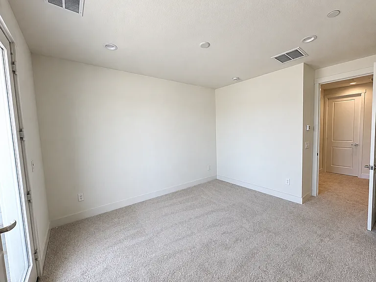 4818 Dolcetto Cmn — Photo 16