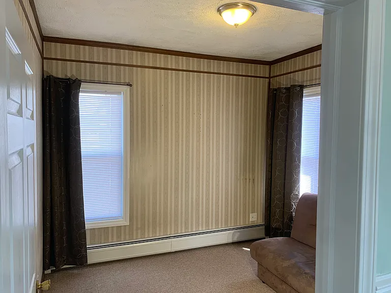 24 Main St #4 — Photo 7